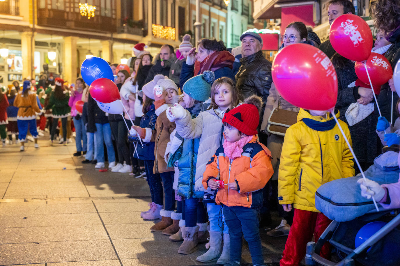 Papá Noel llena las calles de Palencia
