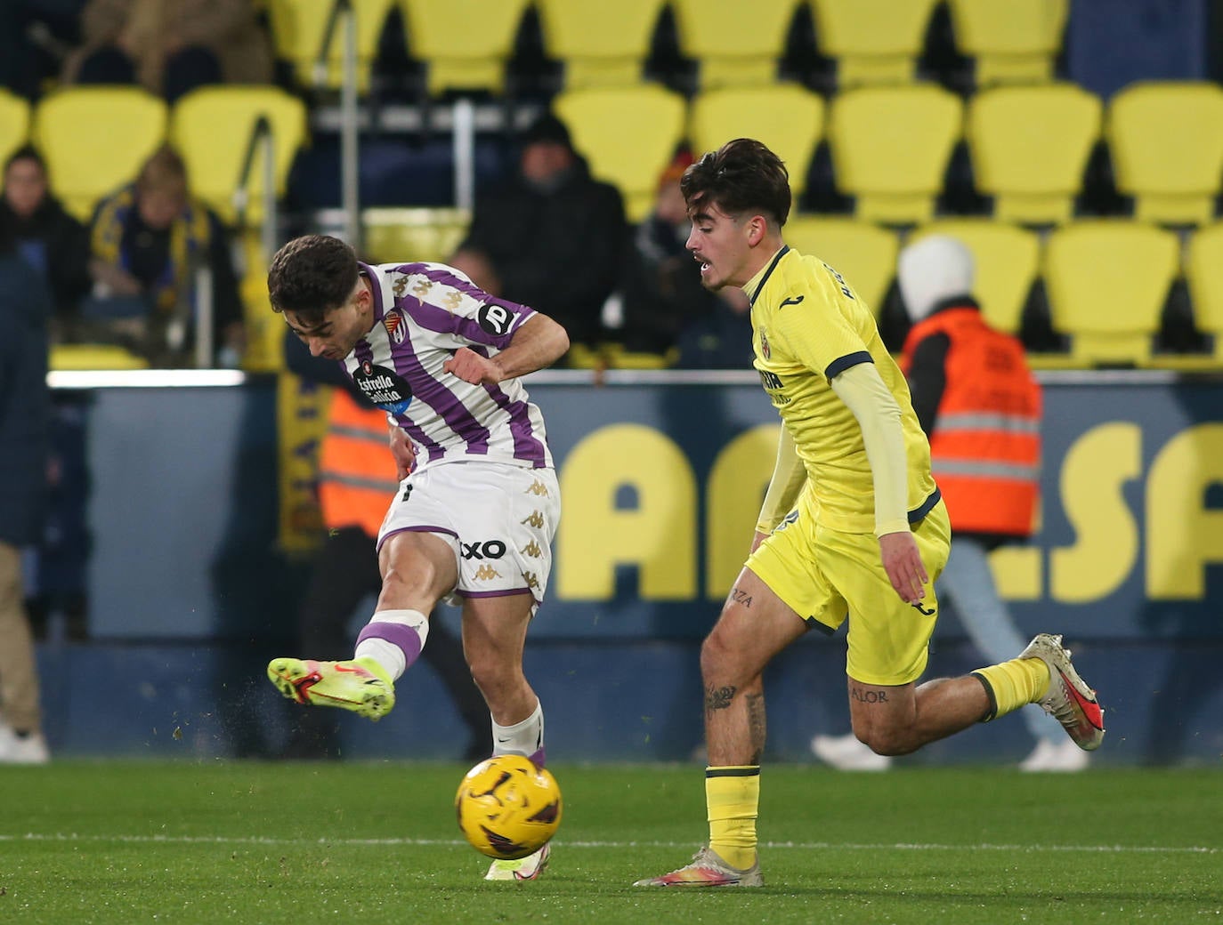 Las imágenes del partido Villarreal B - Real Valladolid