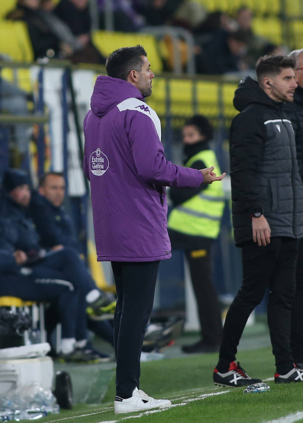 Las imágenes del partido Villarreal B - Real Valladolid