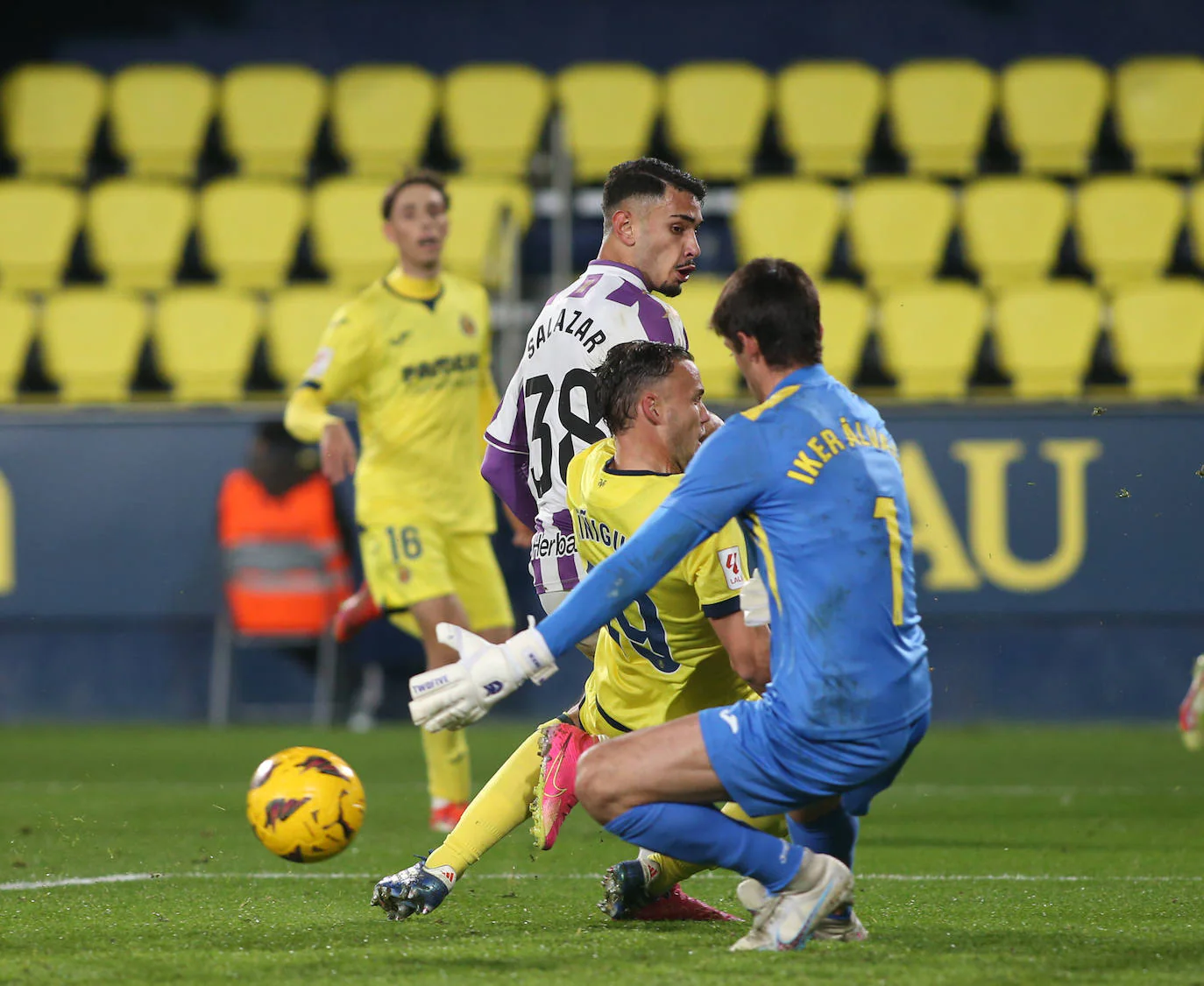 Las Imágenes Del Partido Villarreal B - Real Valladolid | El Norte De ...