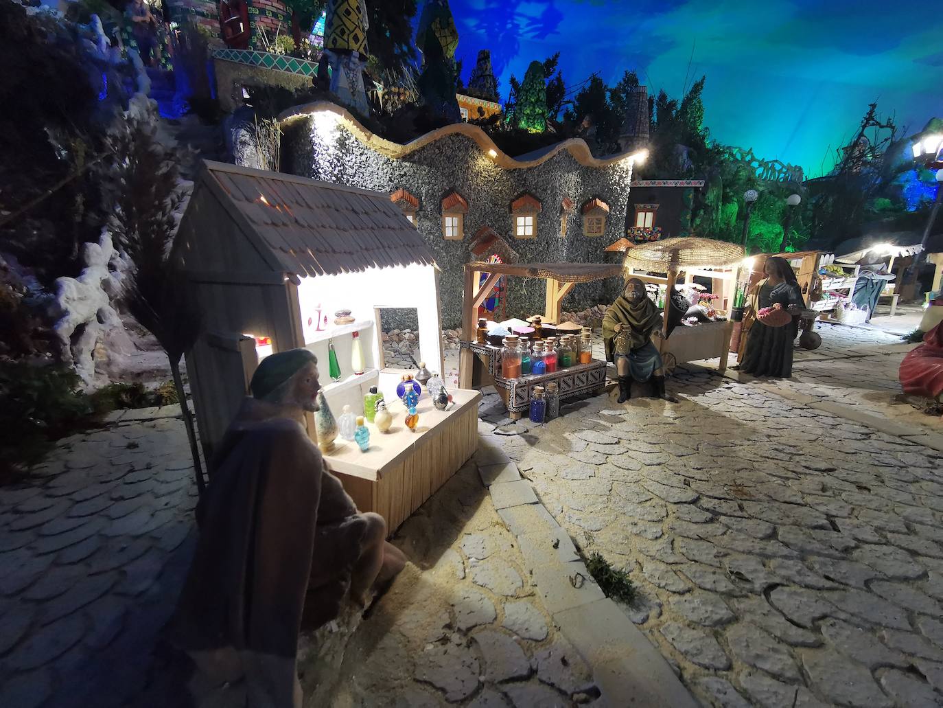 El colegio La Salle se inspira en Gaudí para su belén