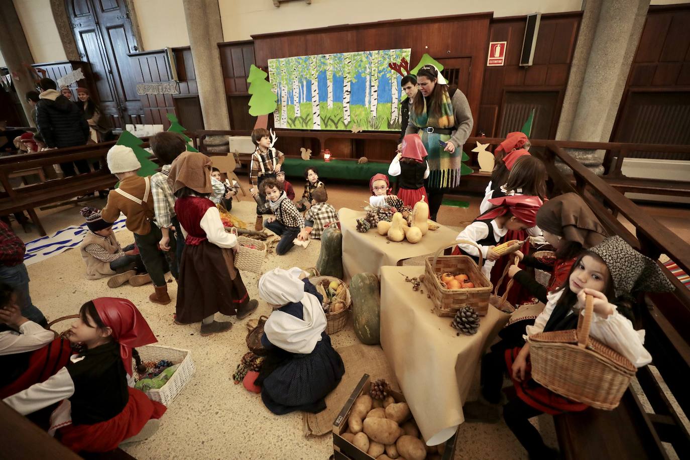 Belén viviente en el Colegio de Nuestra Señora de Lourdes en Valladolid