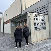 Trasladado al hospital tras recibir un bastonazo en el centro de mayores Zona Sur