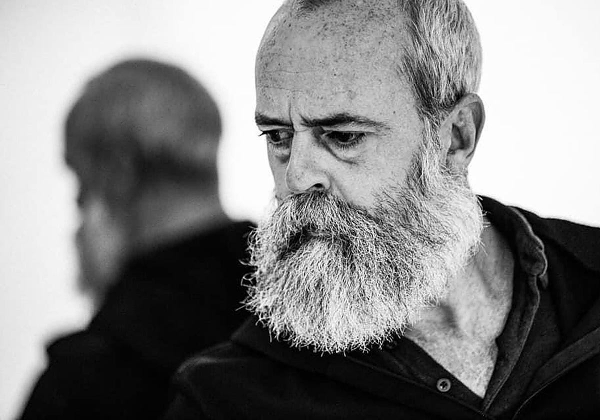 El artista onubense Guillermo Weickert,