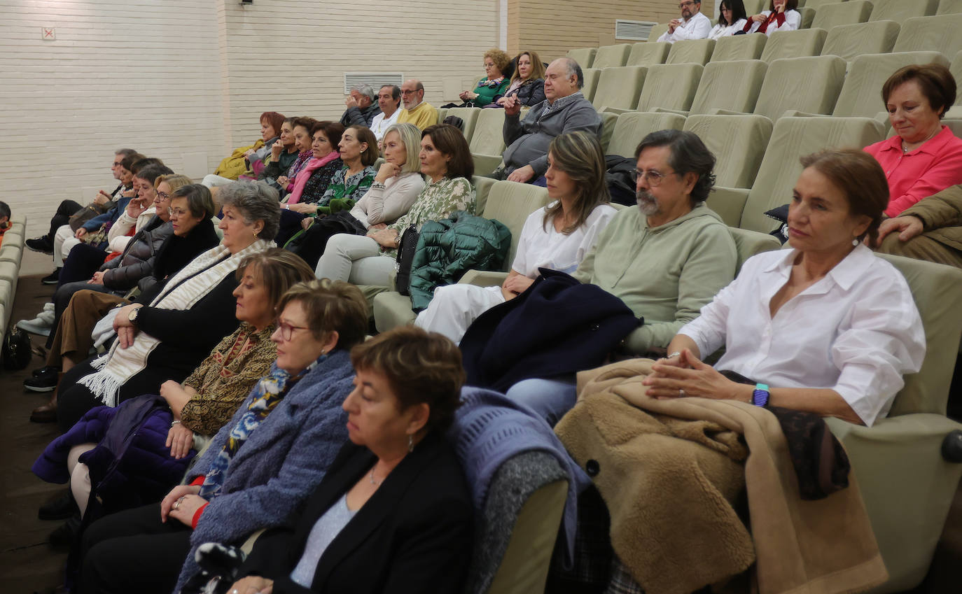 Un homenaje en el Hospital Río Carrión a 55 profesionales