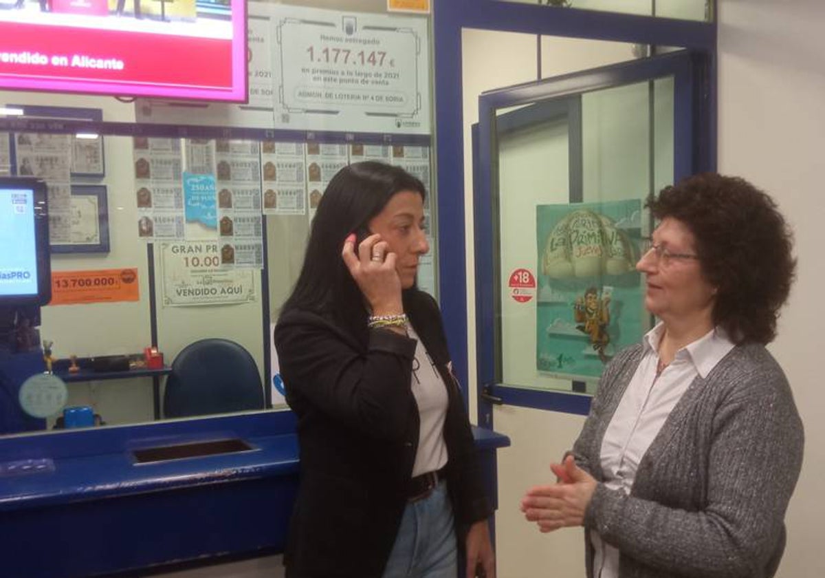 Olga Serrano y Charo del Barrio, loteras de la administración número 4 de Soria