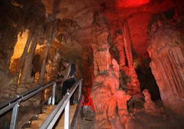 Interior de la Cueva de los Franceses, en Revilla de Pomar.