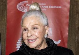 Lola Herrera el día que fue nombrada junto a José Sacristán como académica de honor de la Academia de las Artes Escénicas de España en un acto en Murcia.