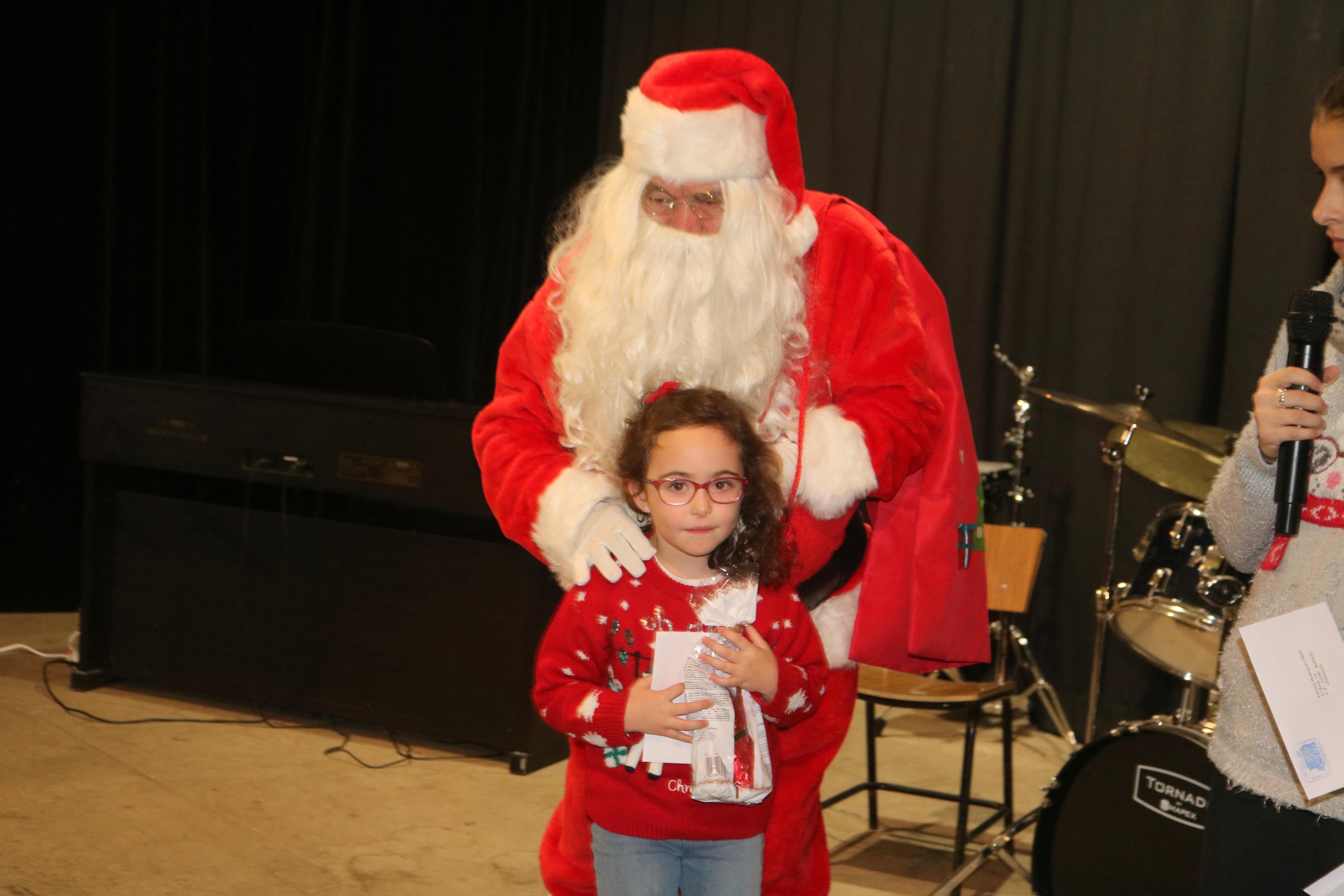 Papá Noel reparte ilusiones en Baltanás