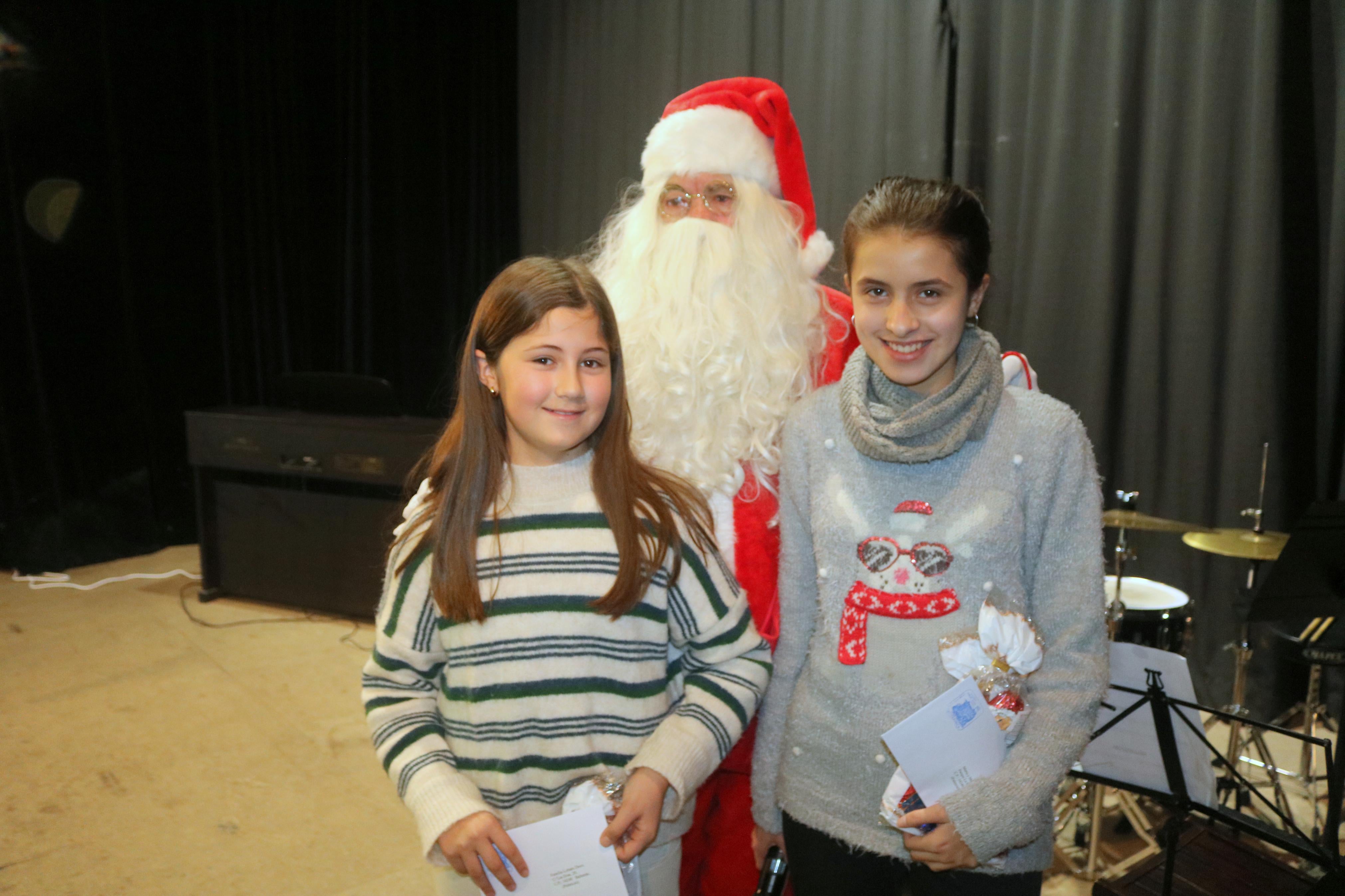 Papá Noel reparte ilusiones en Baltanás