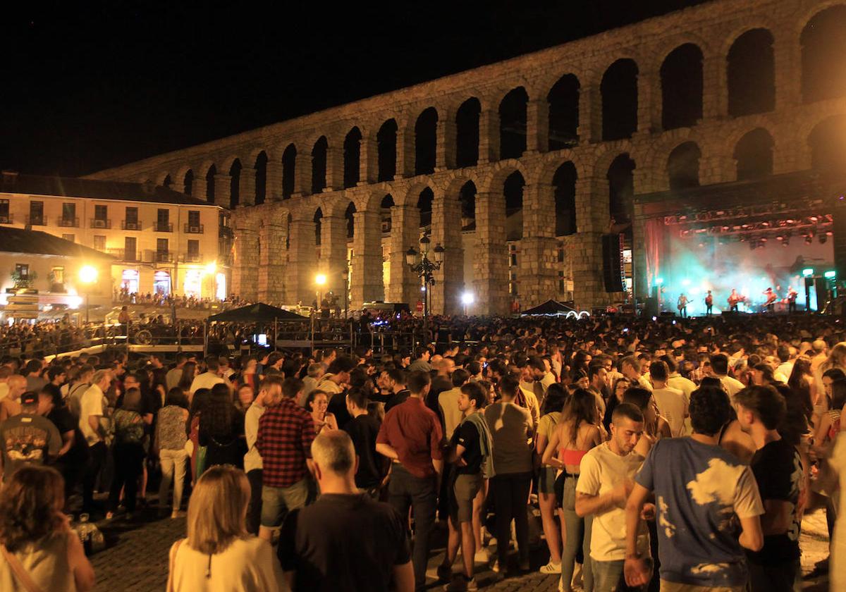 Concierto inaugural de las pasadas Ferias y Fiestas de San Juan y San Pedro.