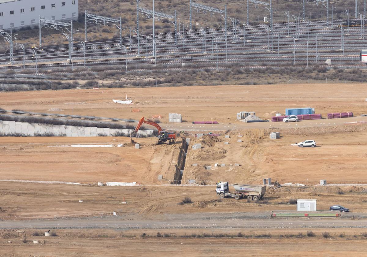 Trabajos en la terminal de mercancías ferroviarias de Valladolid, en una imagen de febrero de este año.