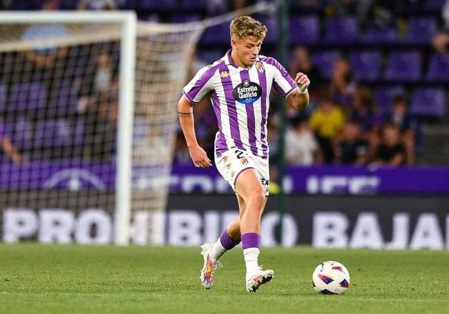 Iván Garriel, en el único partido que ha jugado en Liga con el primer equipo del Real Valladolid.