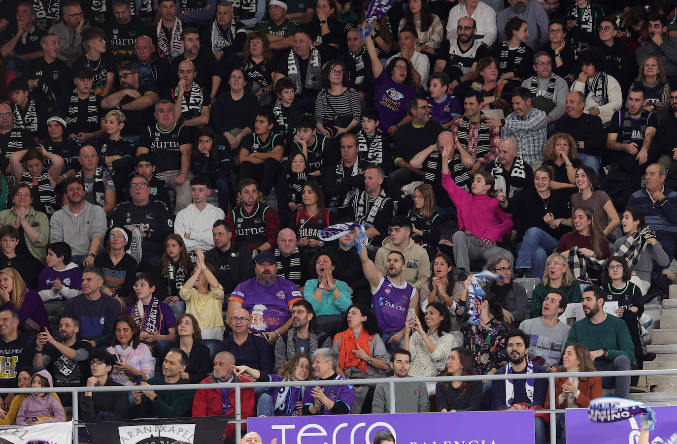 Búscate en el Pabellón en el Zunder Palencia-Bilbao Basket