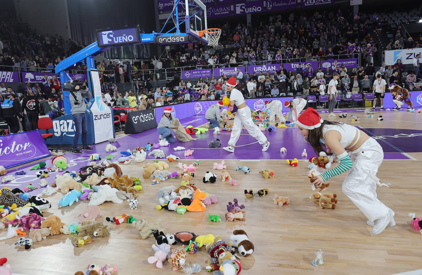 Búscate en el Pabellón en el Zunder Palencia-Bilbao Basket