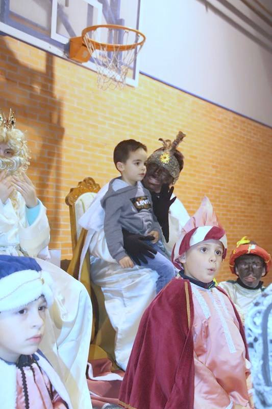 Fotos: Los Reyes Magos llenan de ilusión la provincia de Palencia