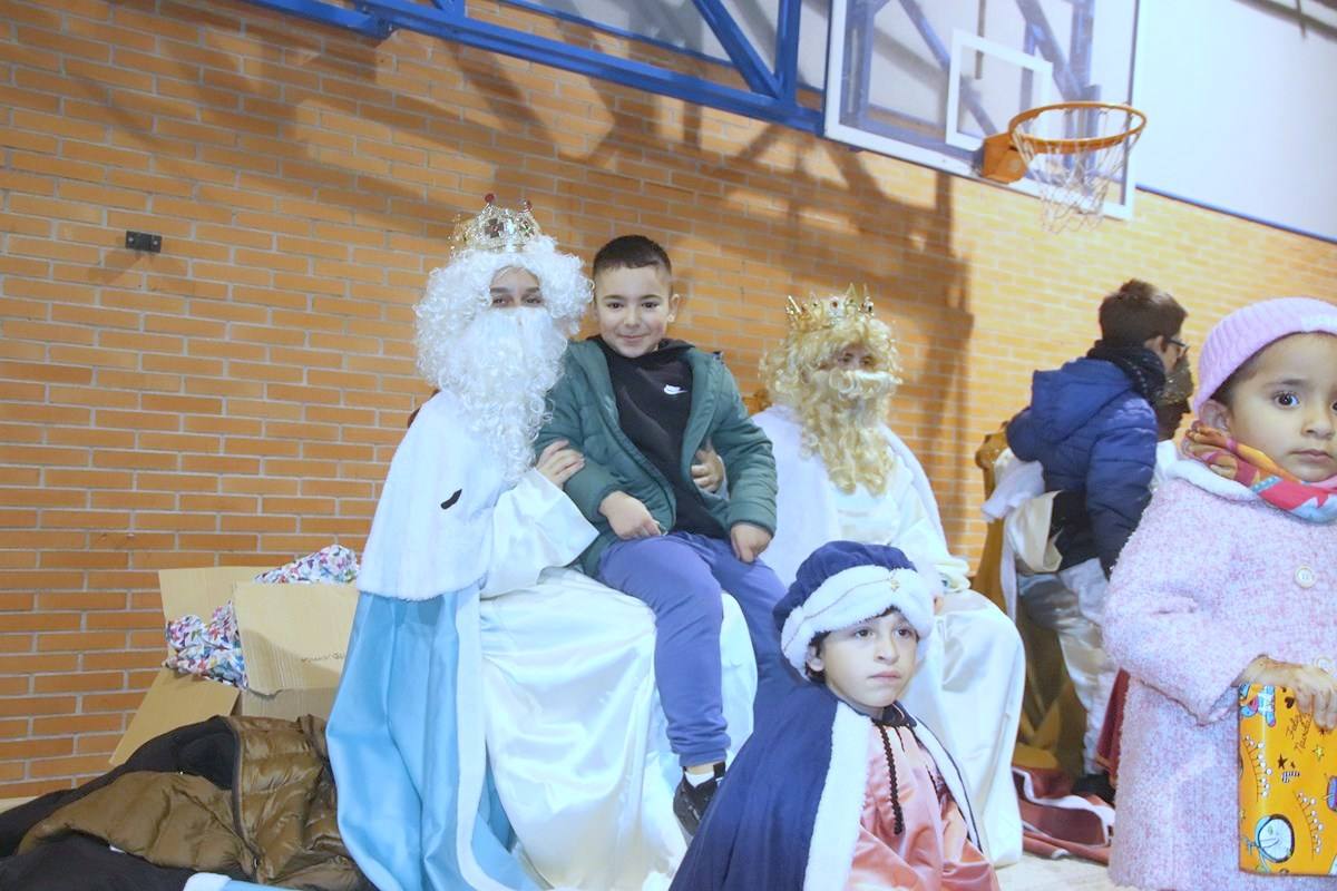 Fotos: Los Reyes Magos llenan de ilusión la provincia de Palencia