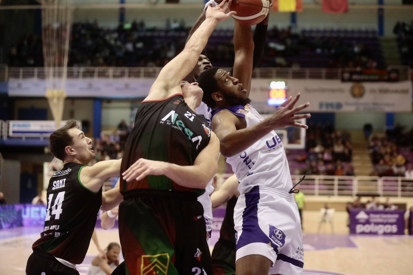 Fotos: El partido del Pucela Basket, en imágenes