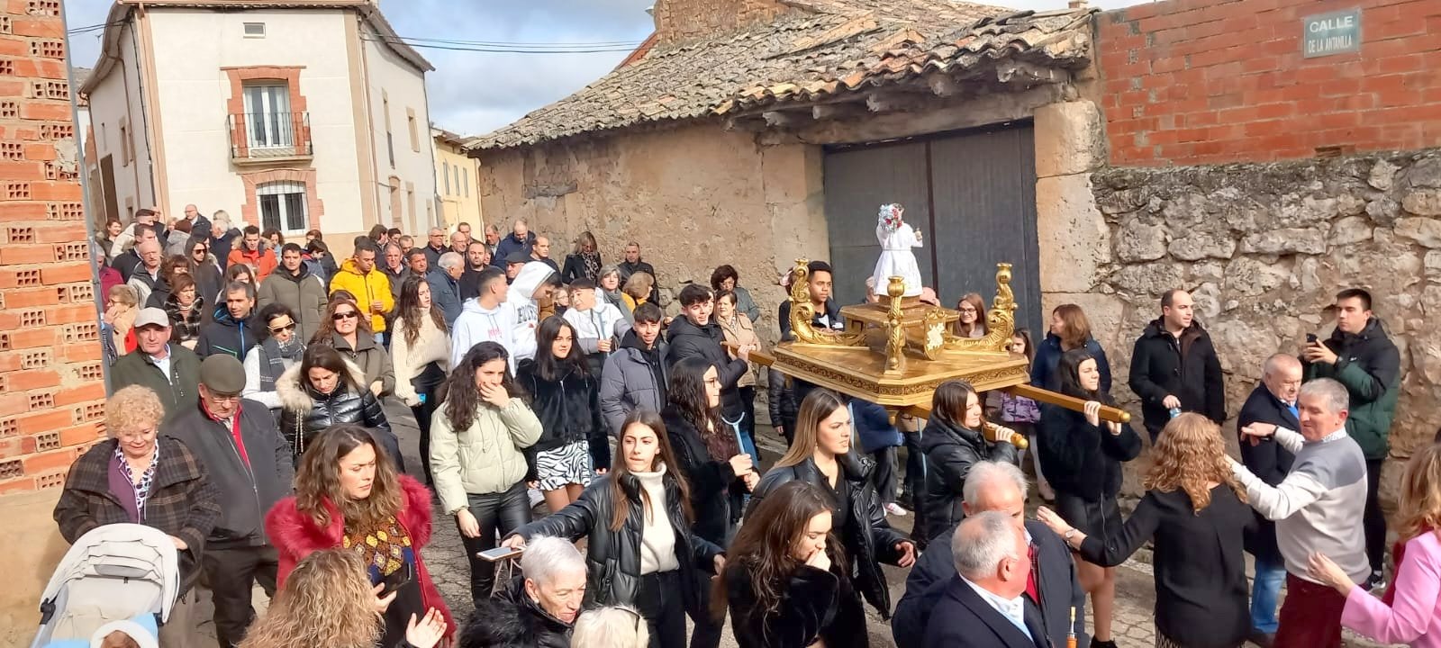 Los vecinos celebraron con todos los honores la fiesta del Dulce Nombre de Jesús