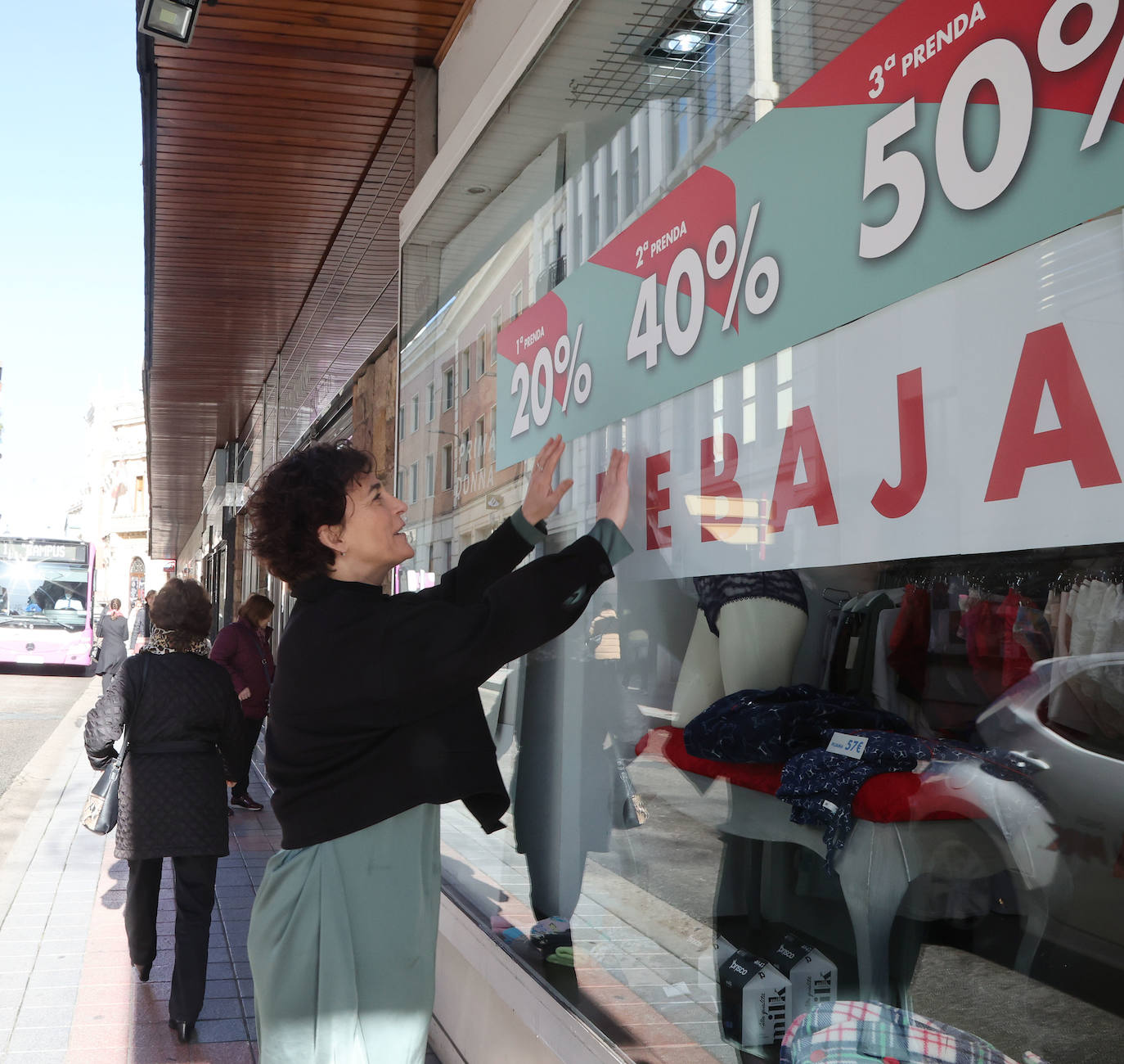 Fotos: El comercio abre el año con unas rebajas sin la esencia de las de antes