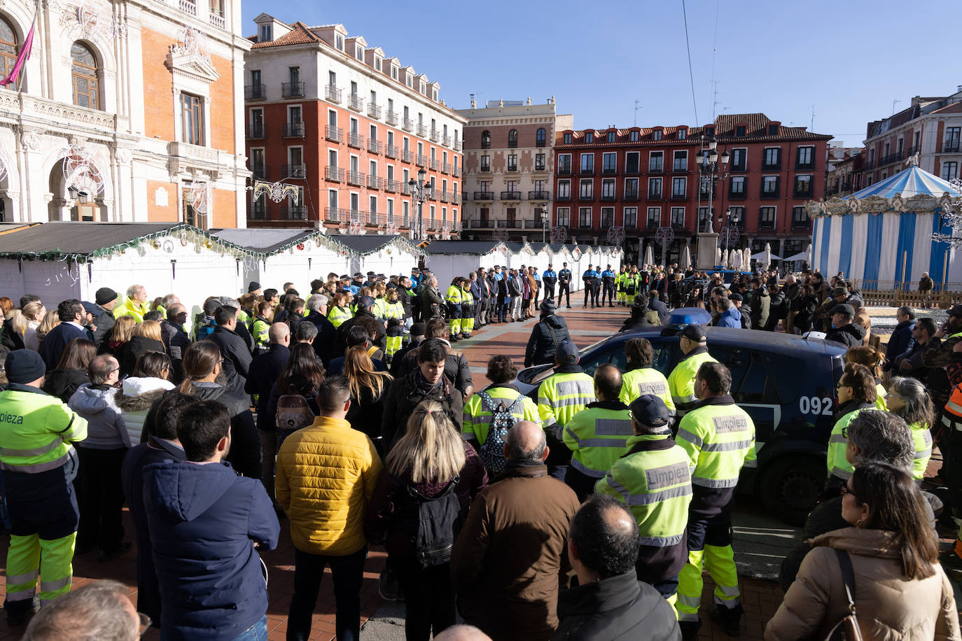 Fotos: Minuto de silencio en honor al trabajador municipal fallecido en Valladolid