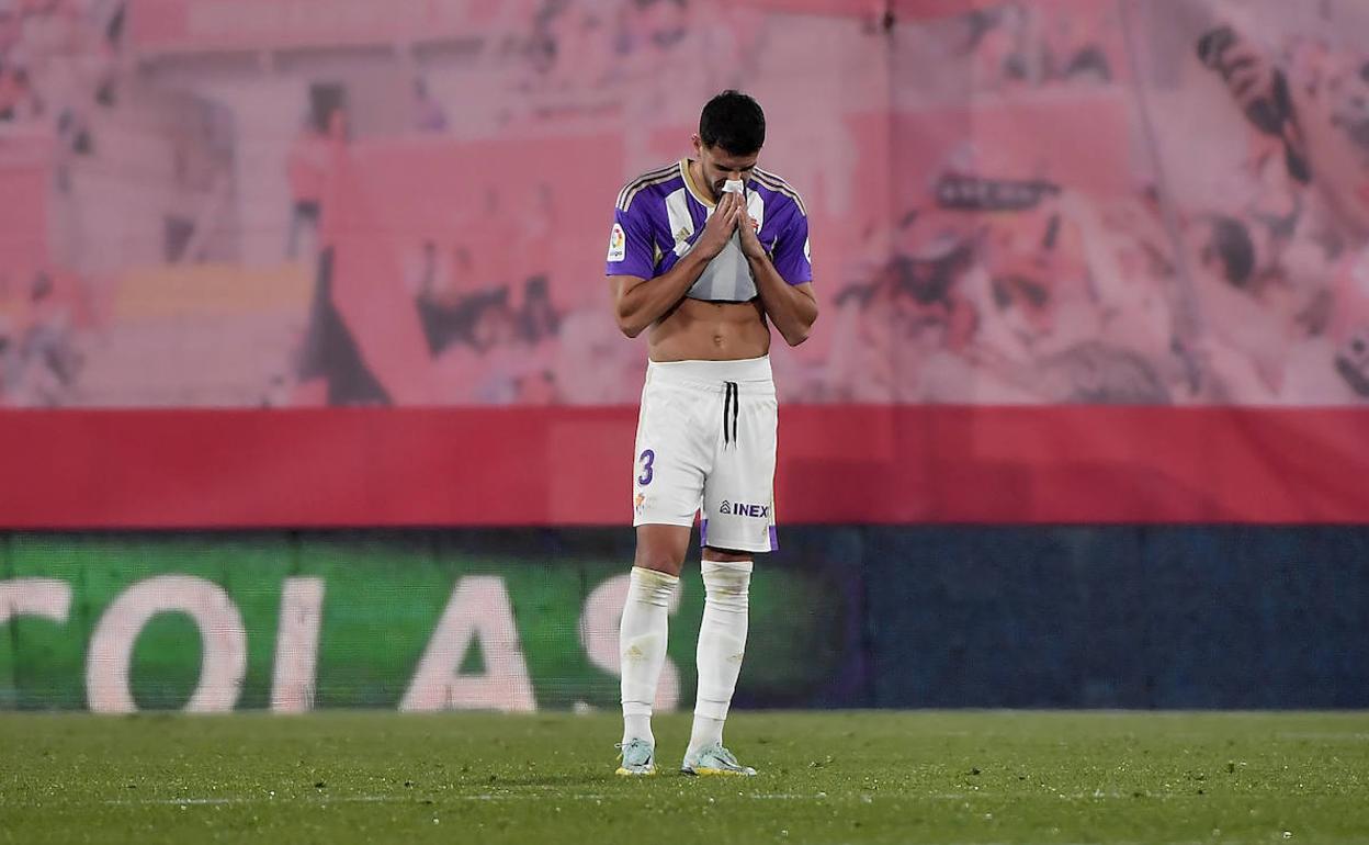 Zouhair Feddal Agharbi cabizbajo en el partido ante el Mallorca.