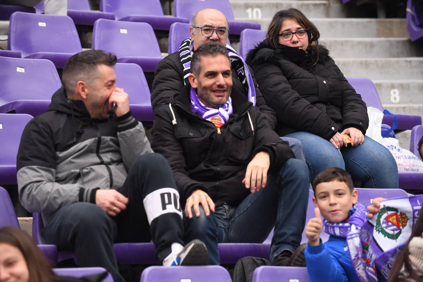 Fotos: Búscate en la grada del Real Valladolid-Rayo Vallecano (1/4)