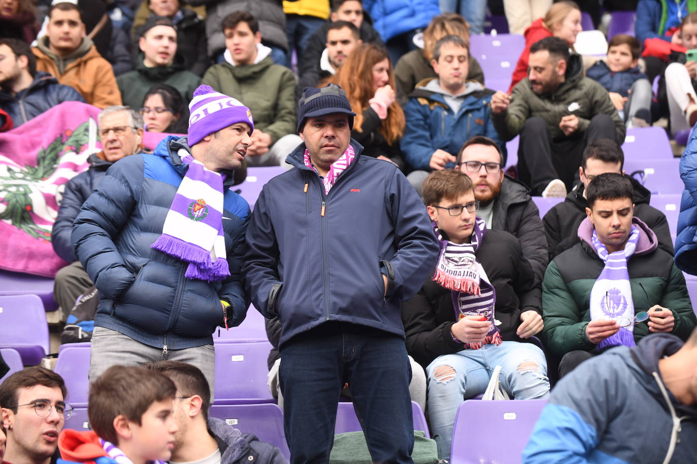 Fotos: Búscate en la grada del Real Valladolid-Rayo Vallecano (4/4)