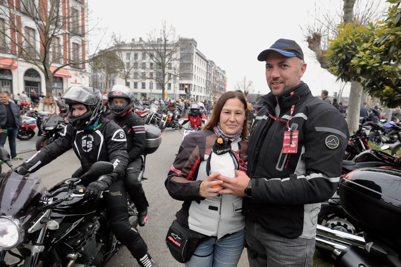 Fotos: Desfile de banderas en Pingüinos 2023 (4/4)