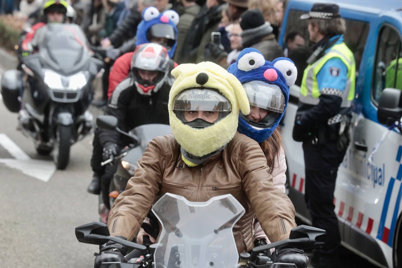 Fotos: Desfile de banderas en Pingüinos 2023 (2/4)