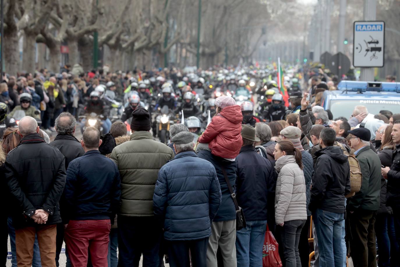 Fotos: Desfile de banderas en Pingüinos 2023 (2/4)