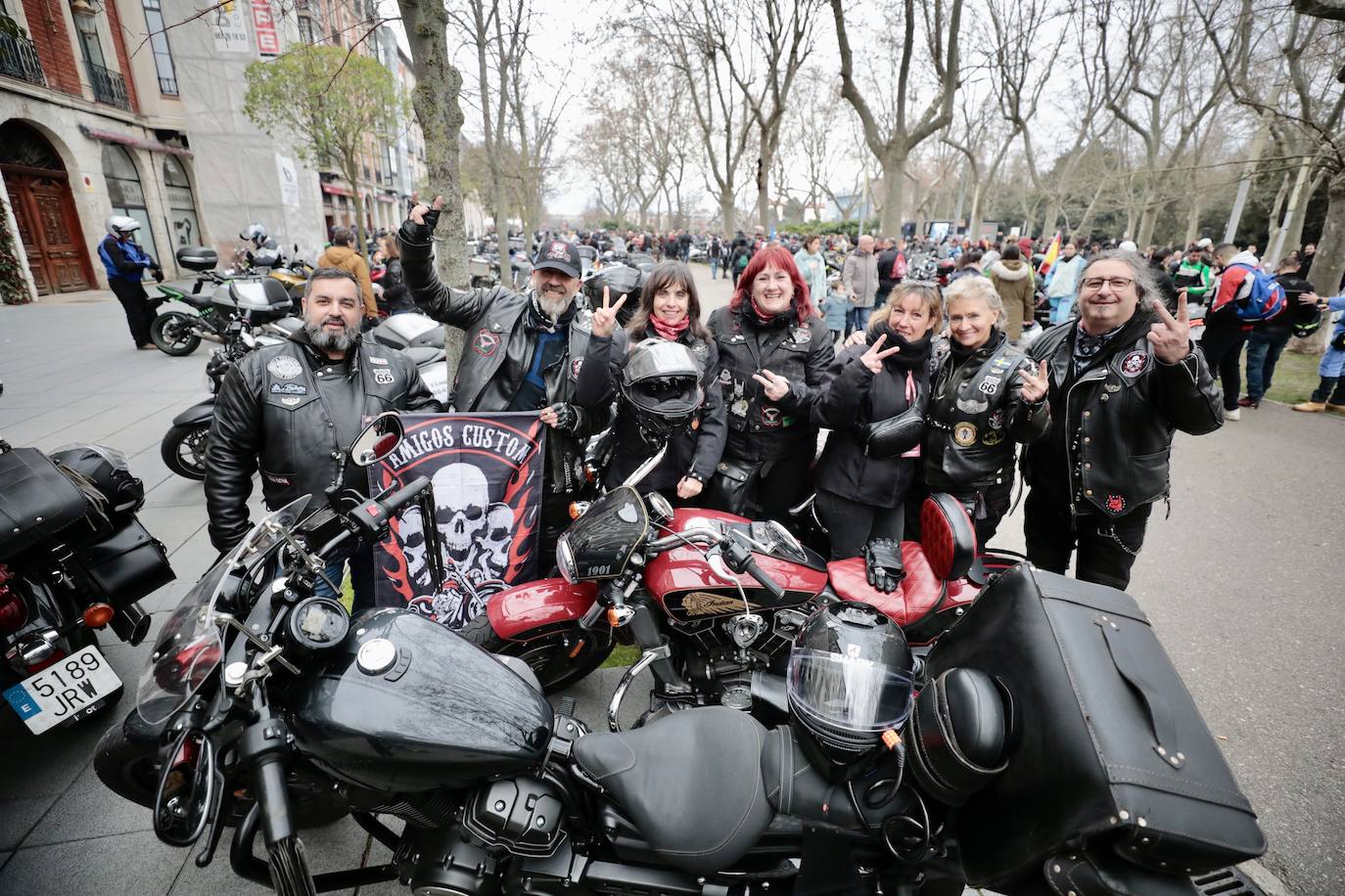 Fotos: Desfile de banderas en Pingüinos 2023 (3/4)