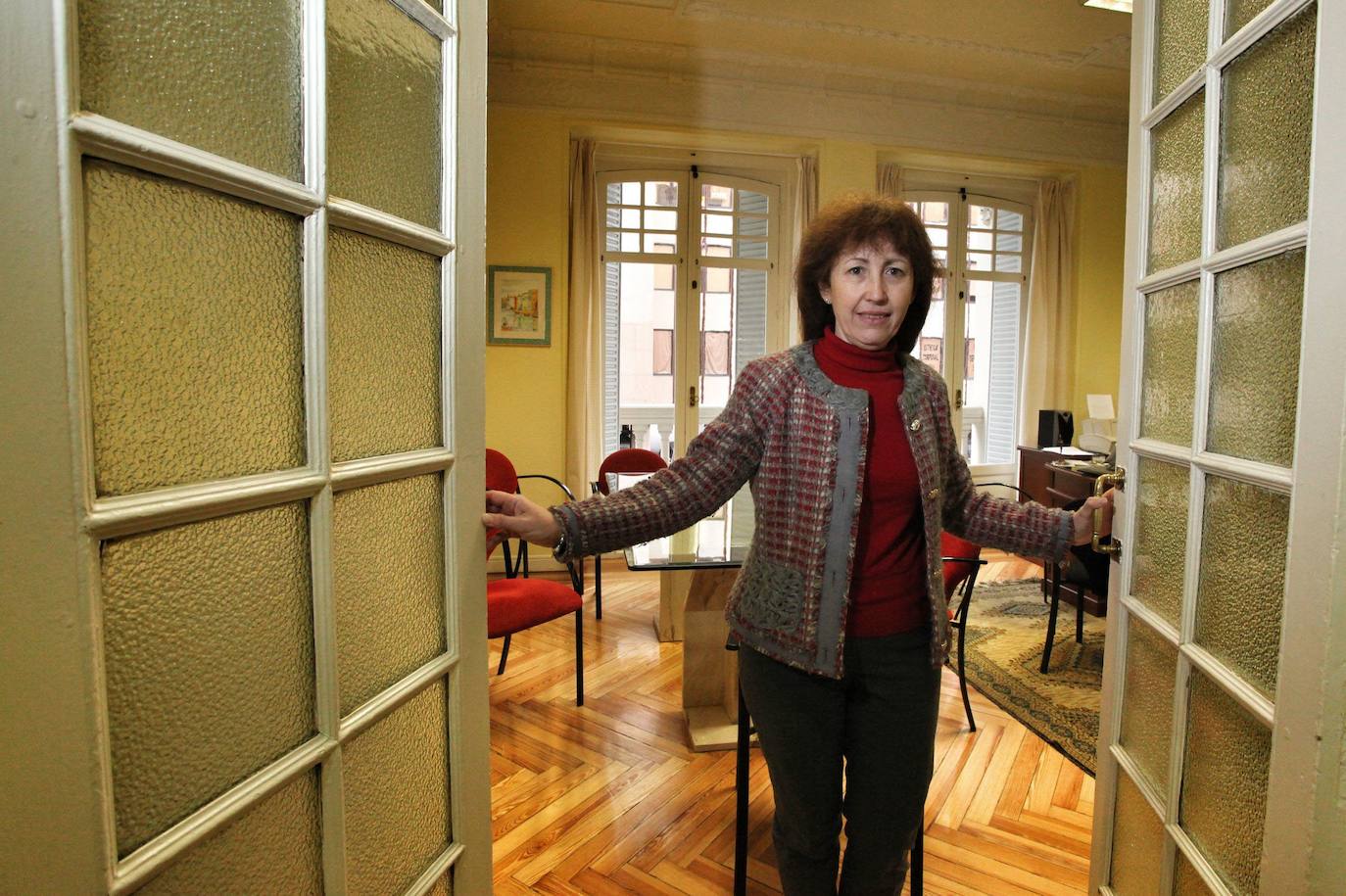 La notaria Teresa de la Fuente, en su despacho de Valladolid. 