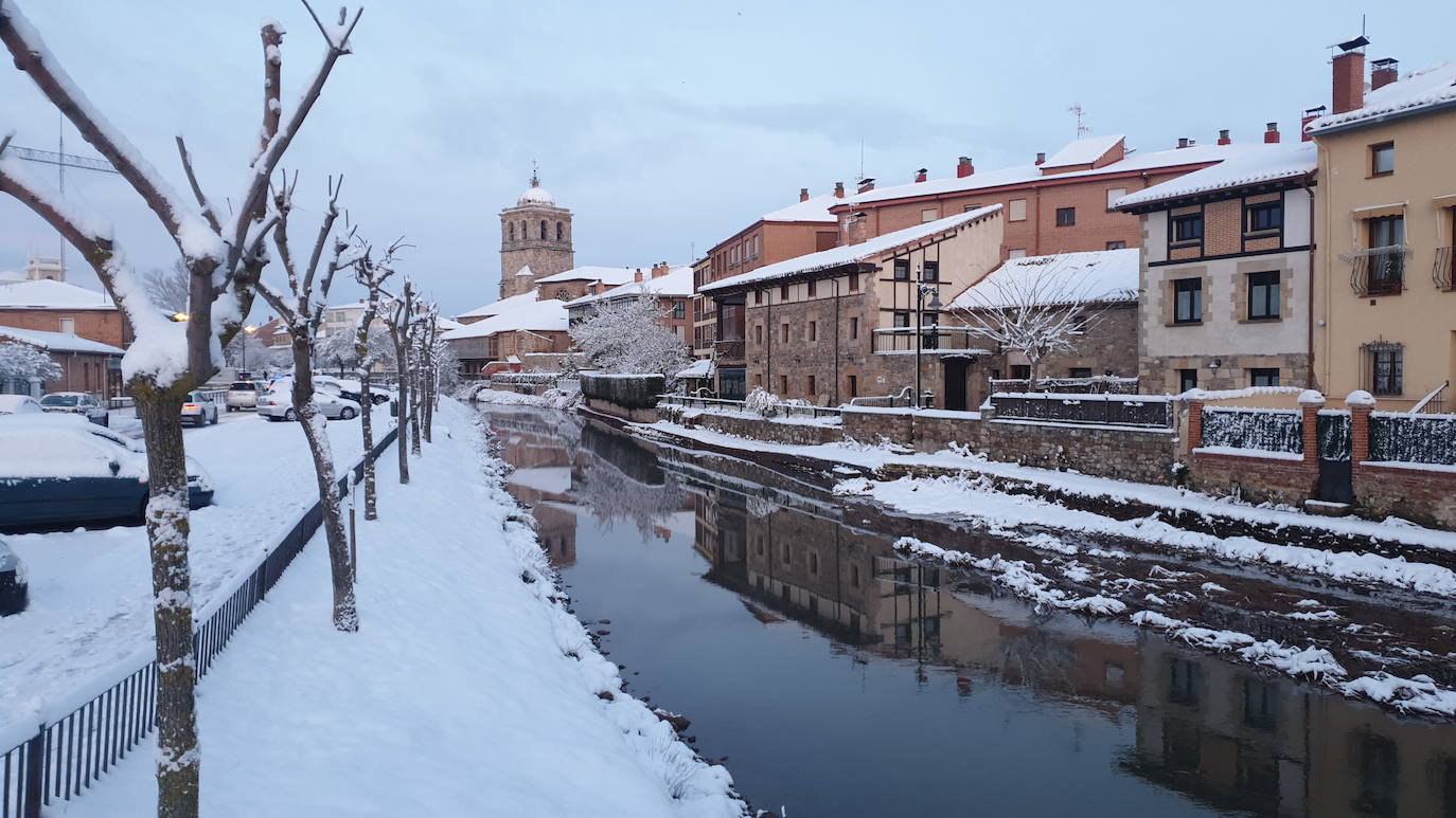 Fotos: La nieve persiste en la Montaña Palentina