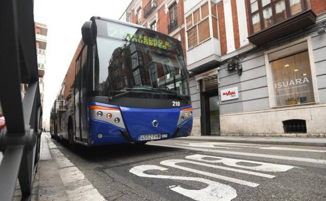 Autobús urbano de Valladolid.