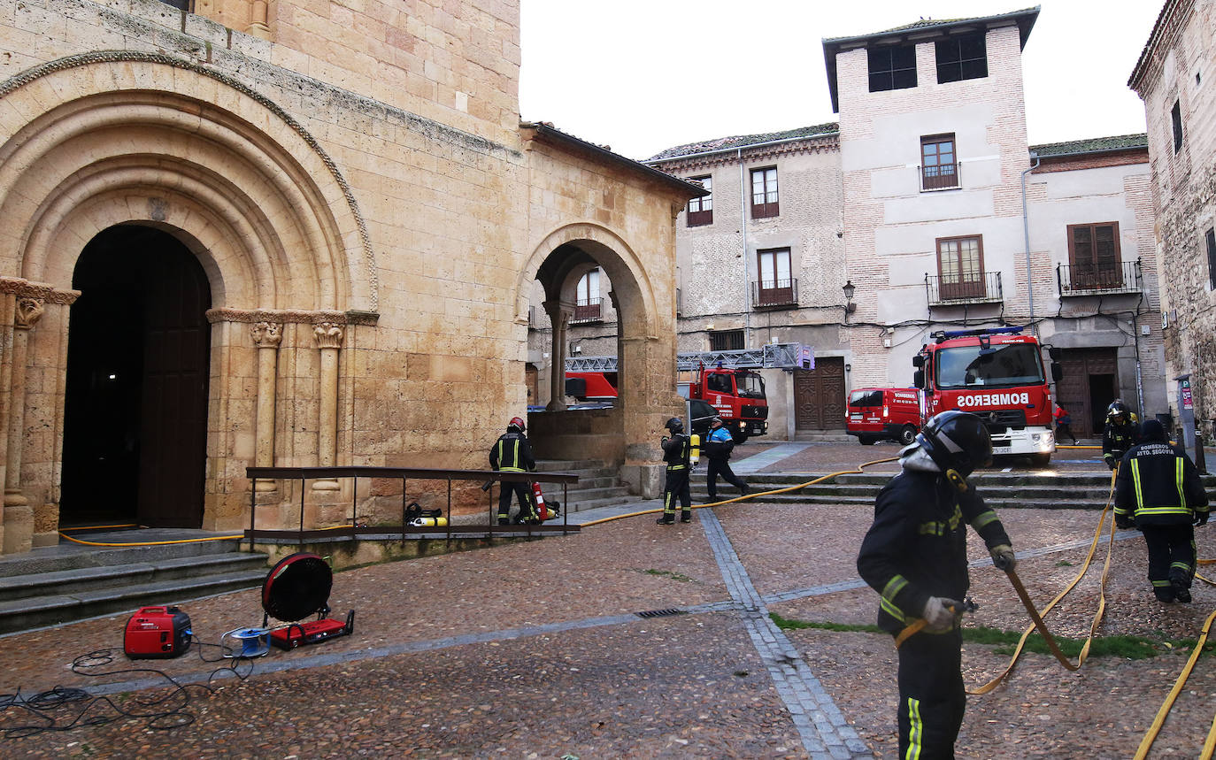 Incendio en la iglesia de la Trinidad. 