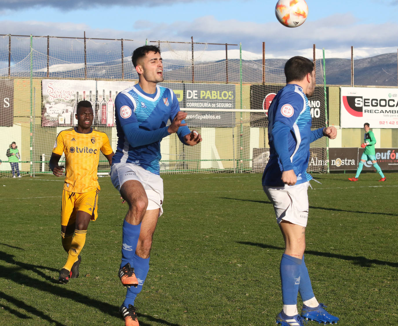 Partido entre el Unami y la Ponferradina en La Albuera