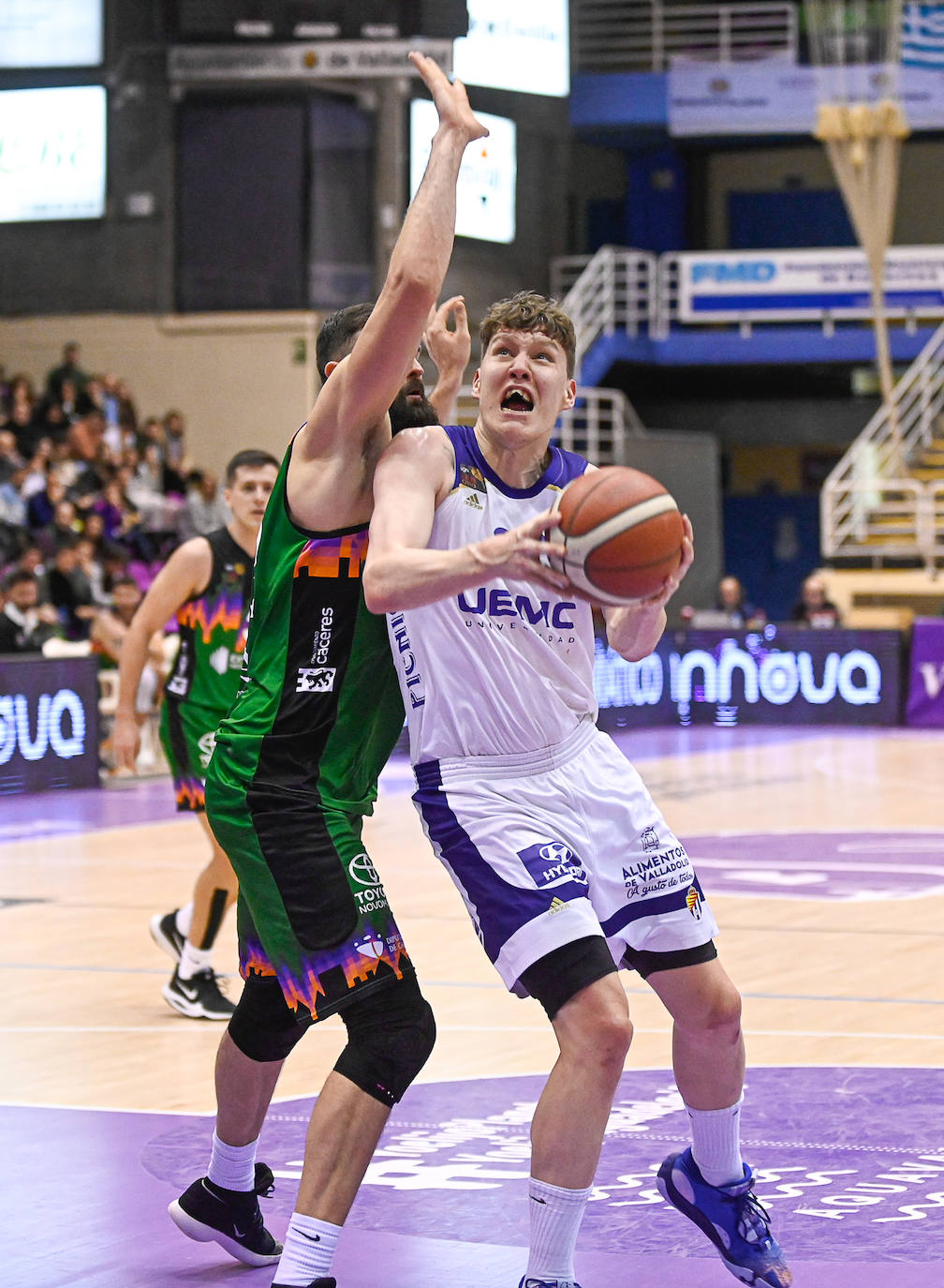 Fotos: Real Valladolid 90-86 Cáceres Patrimonio de la Humanidad