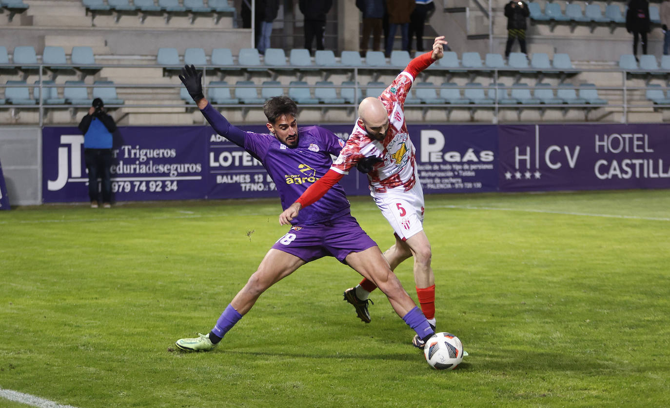 El equipo morado se mete en la lucha por el 'play-off' de ascenso a Primera RFEF