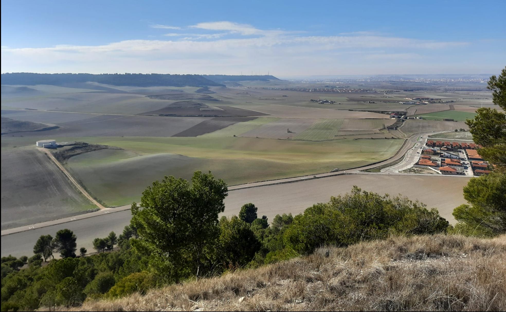 Laderas del valle de Esgueva donde iban a construirse las plantas solares.