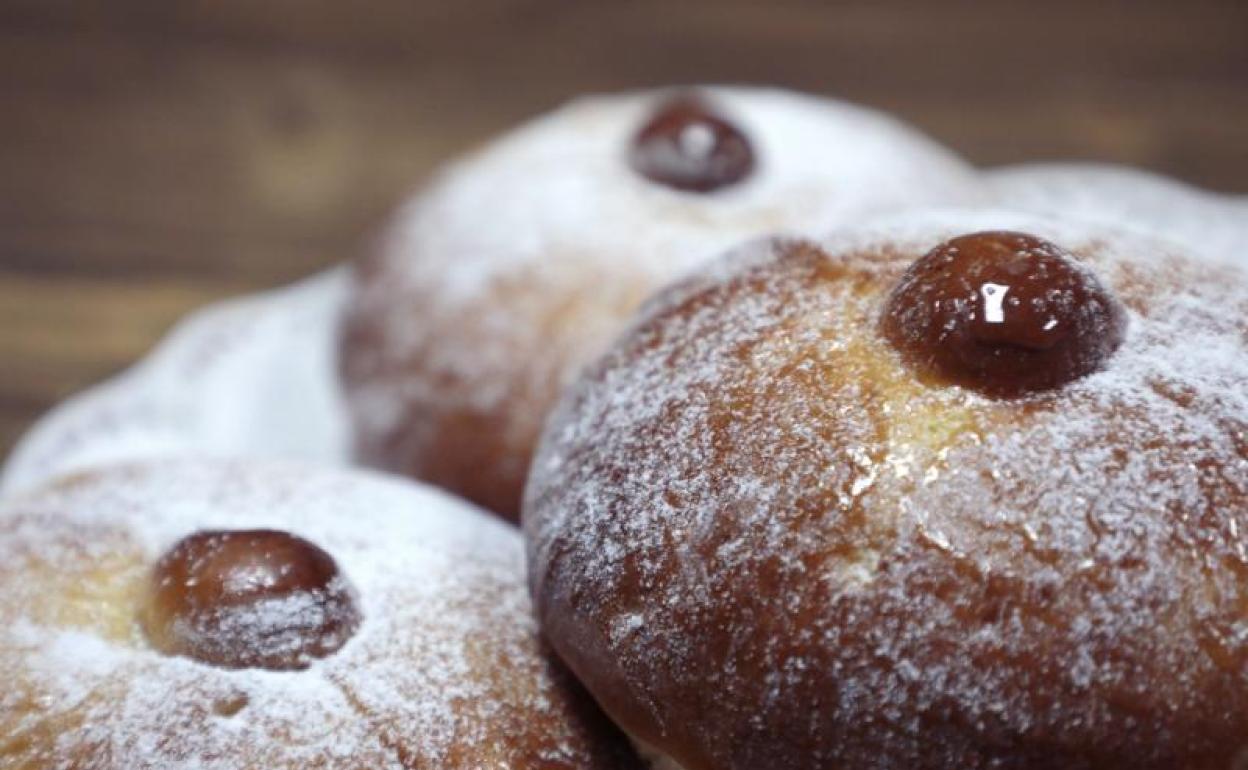 Reliquias o tetas de Santa Águeda elaboradas en la Giralda de Castilla.