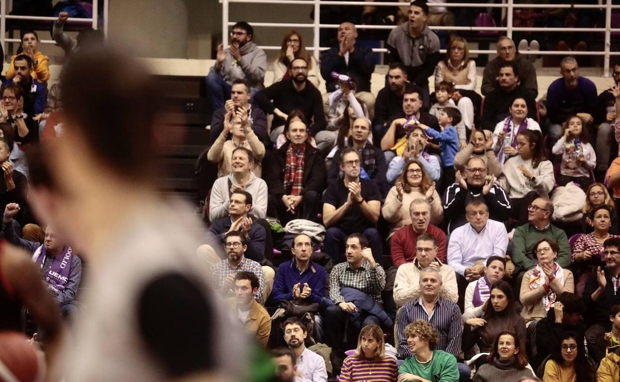 Grada del Pisuerga durante un encuentro. 