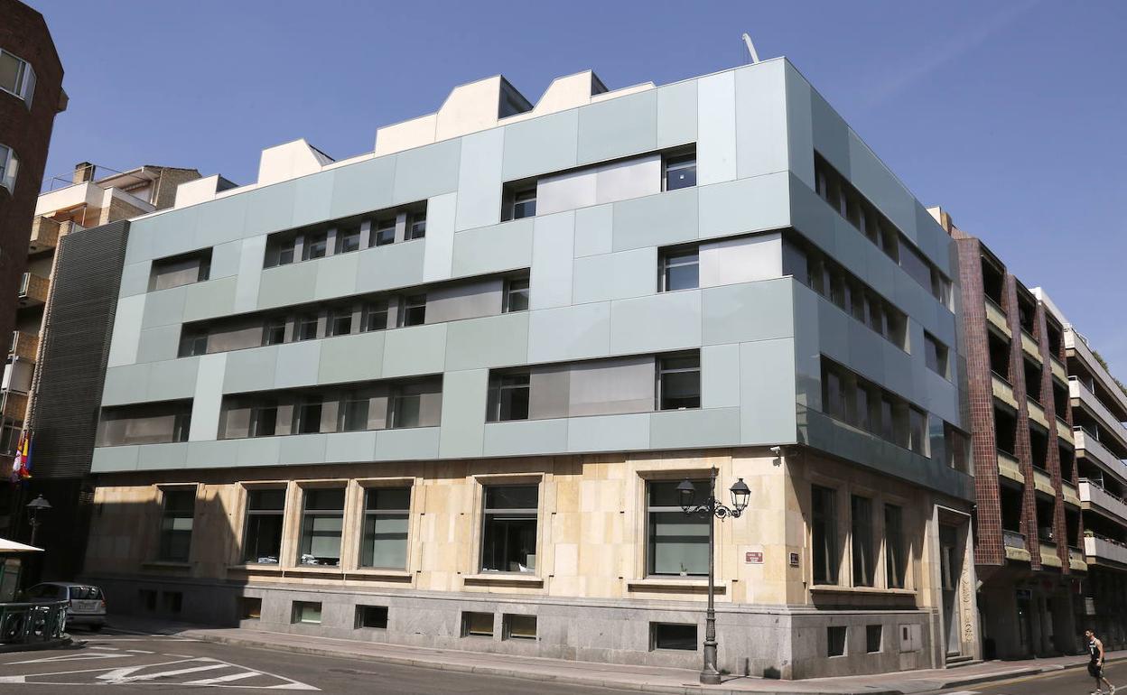 Edificio que alberga el Juzgado Penal de Palencia. 