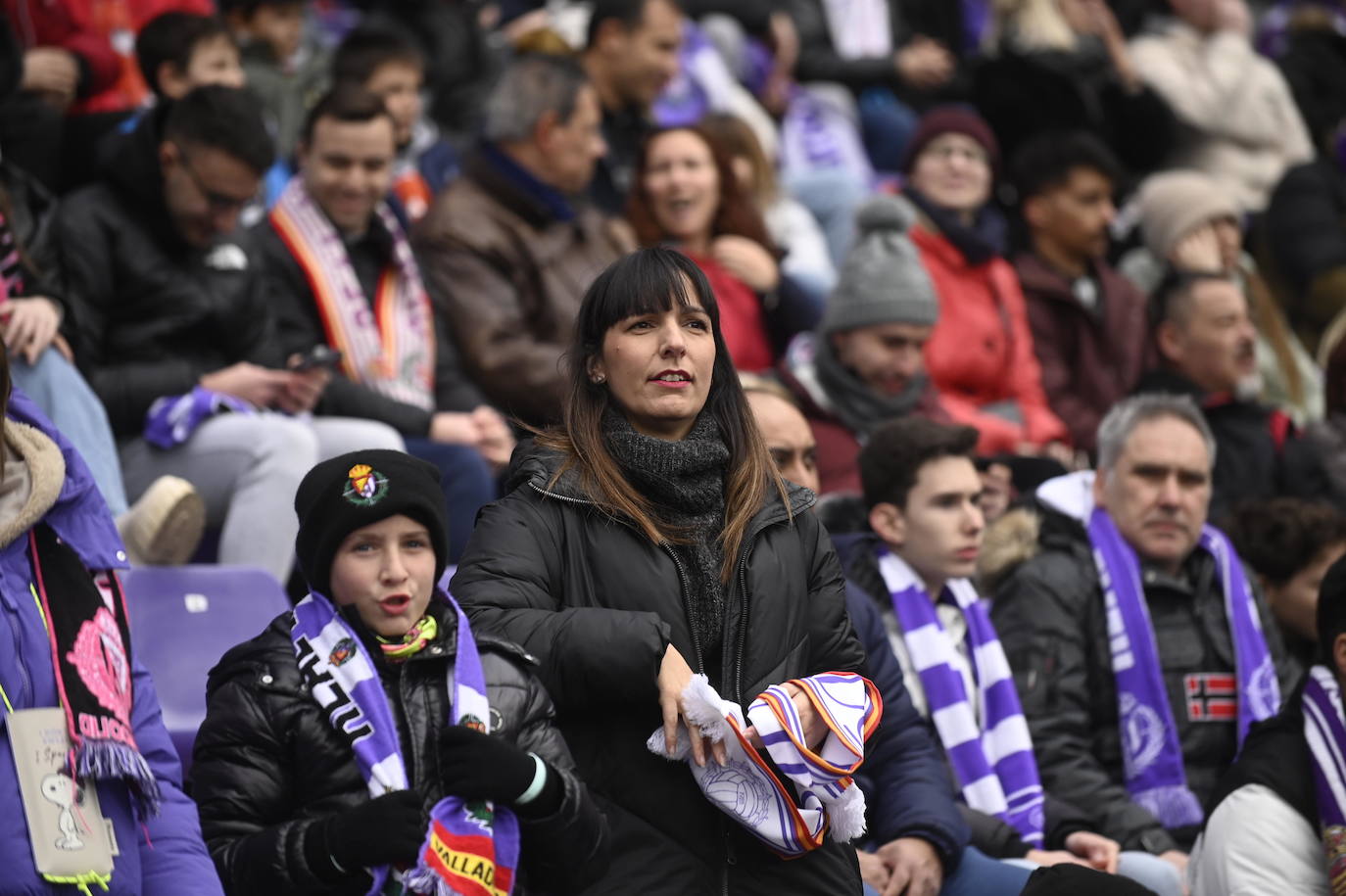 Fotos: Búscate en la grada de Zorrilla (2/2)