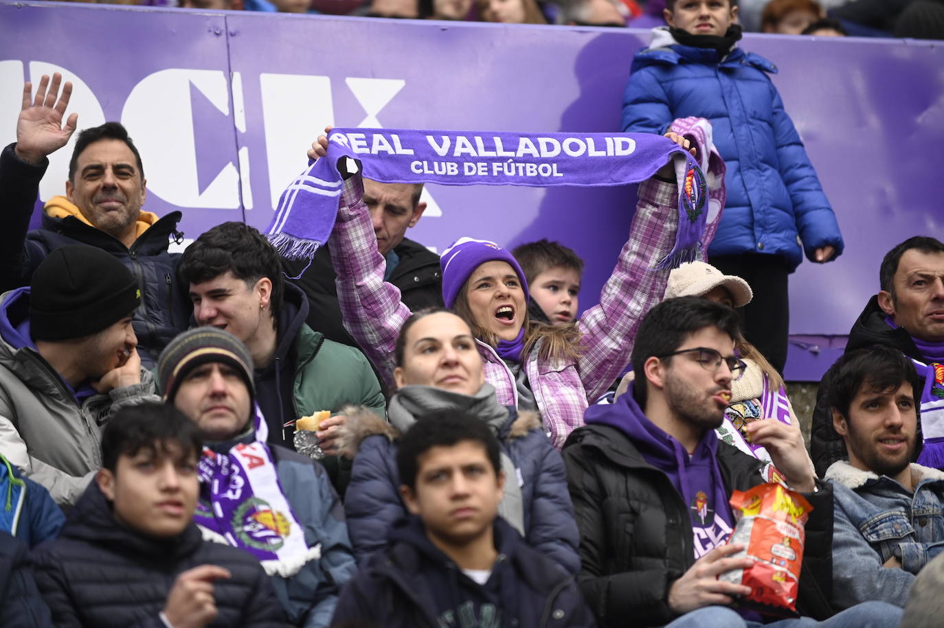 Fotos: Búscate en la grada de Zorrilla (1/2)