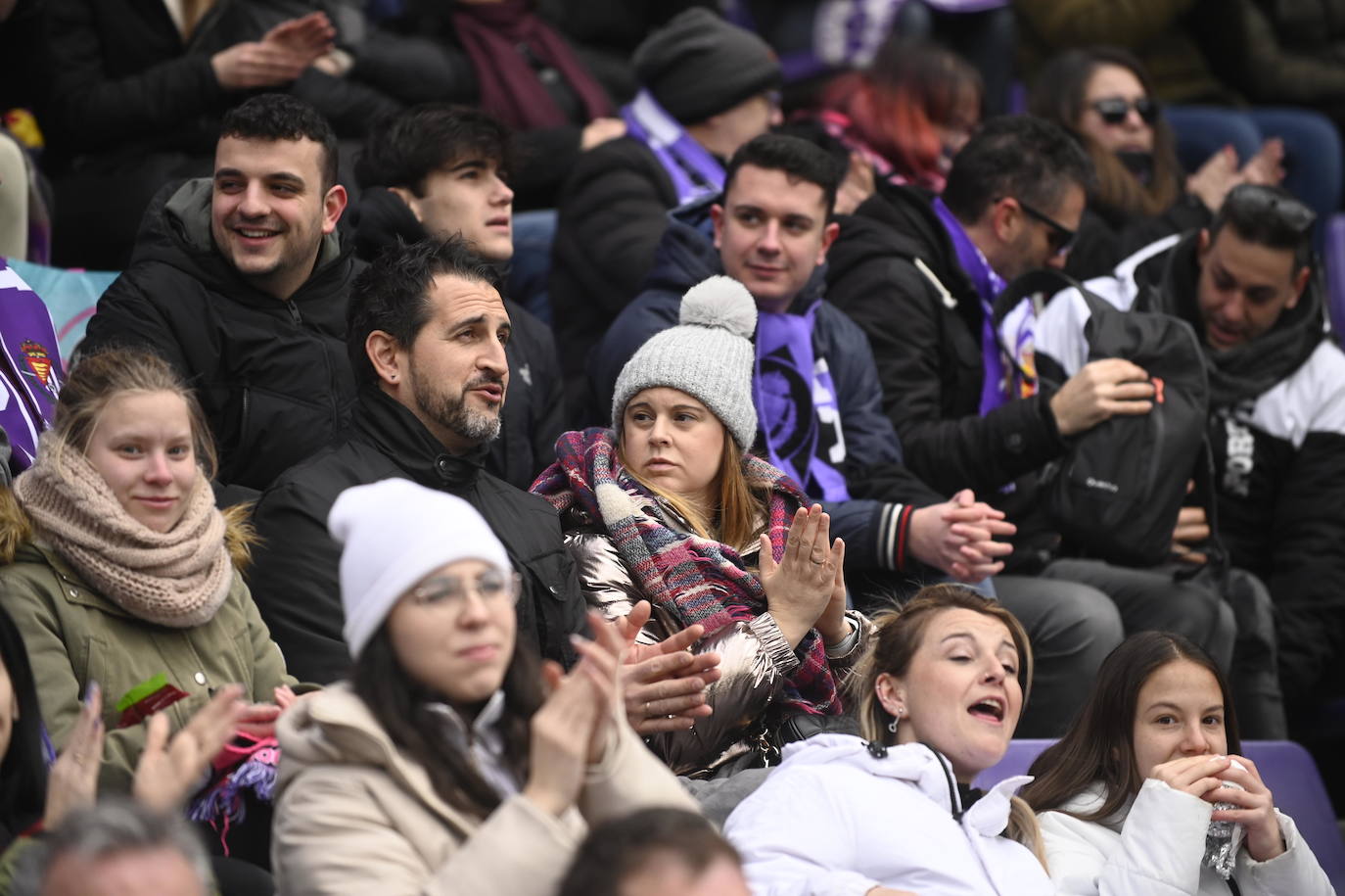 Fotos: Búscate en la grada de Zorrilla (1/2)