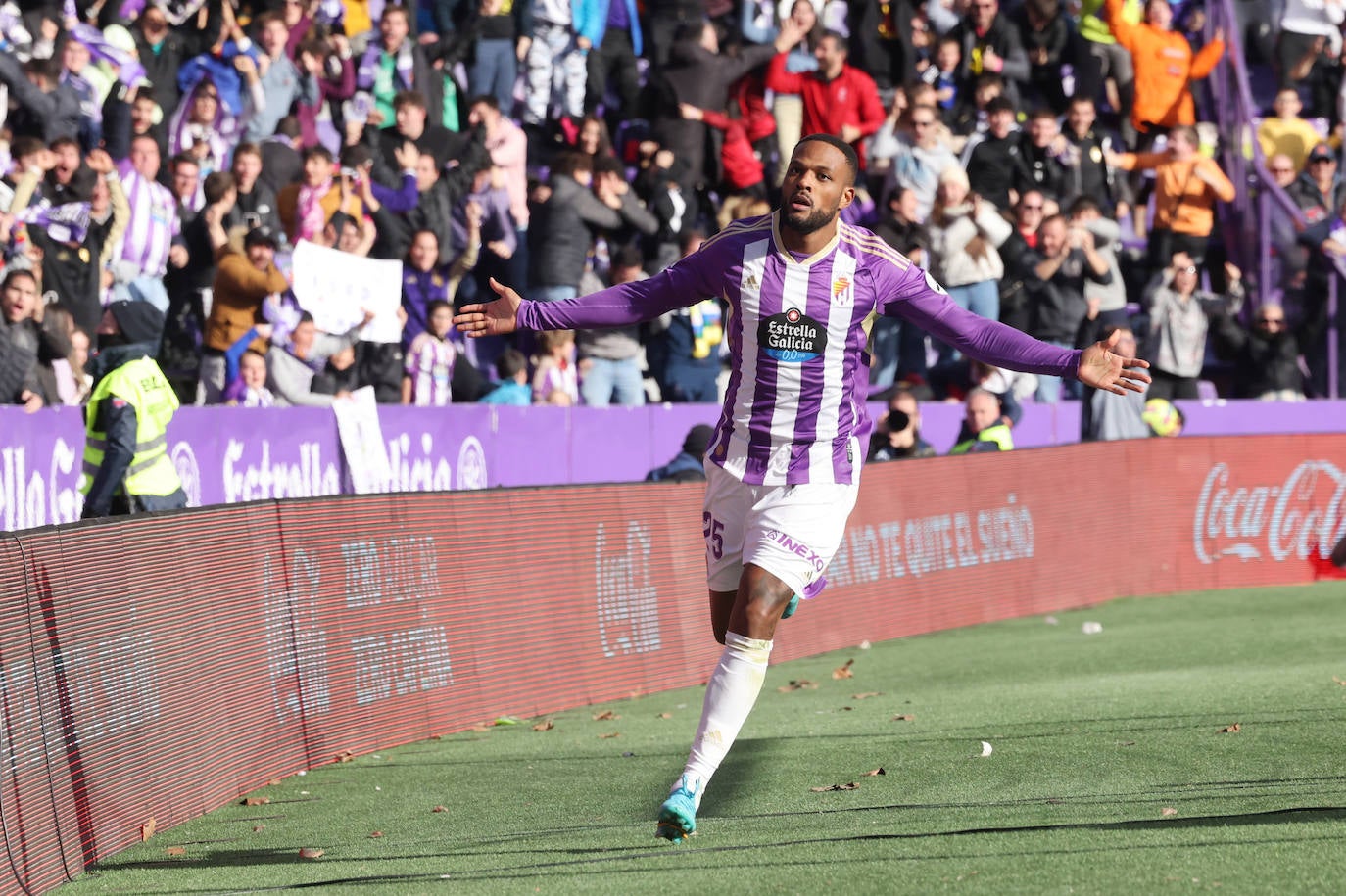 Fotos: El partido entre el Real Valladolid y el Valencia, en imágenes (1/2)