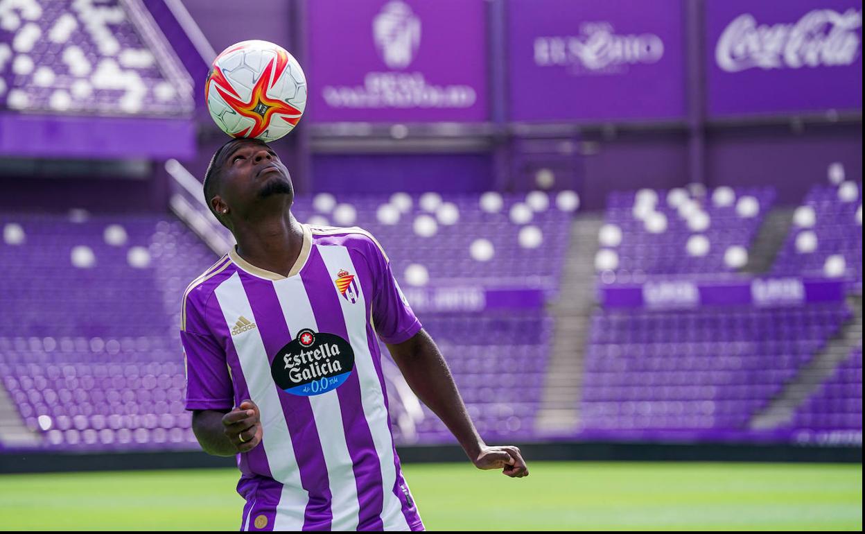 Malsa, durante su presentación como jugador del Real Valladolid. 