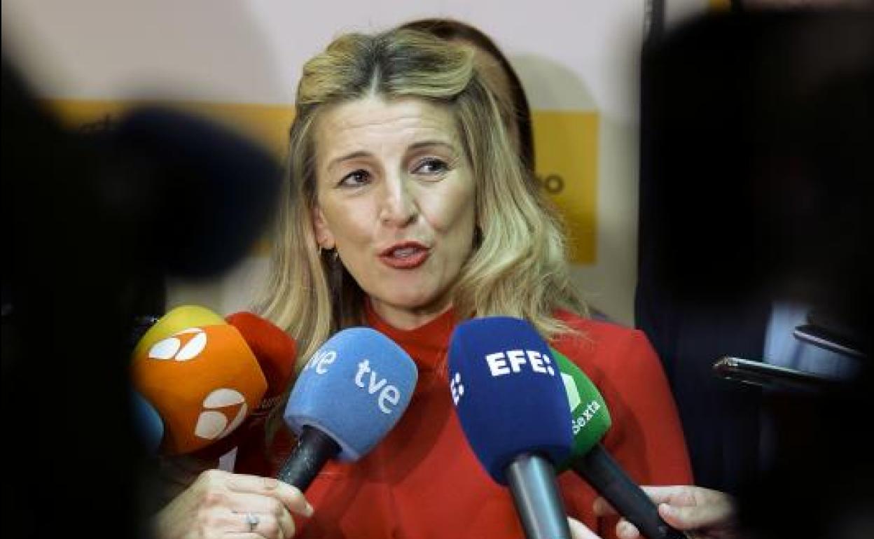 Yolanda Díaz atiende a los medios el pasado miércoles en Valladolid. 