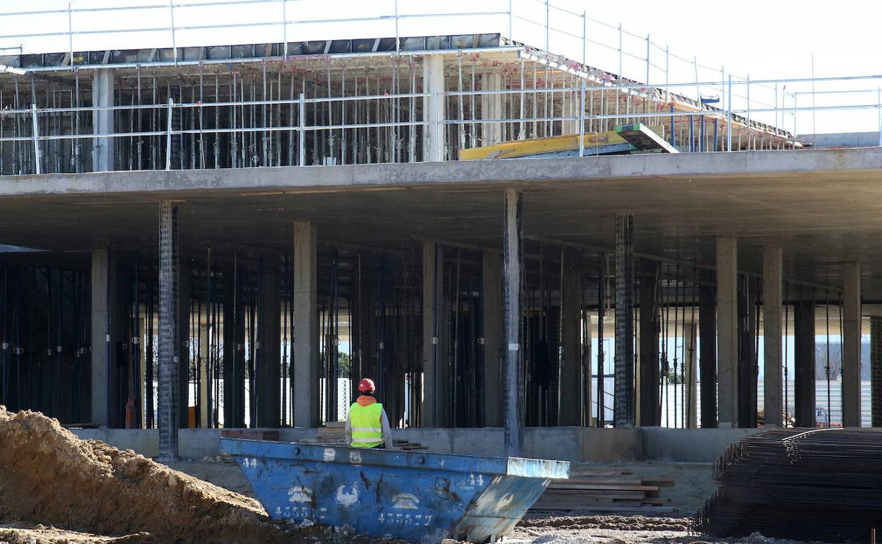 Obras en el centro de salud de Nueva Segovia.